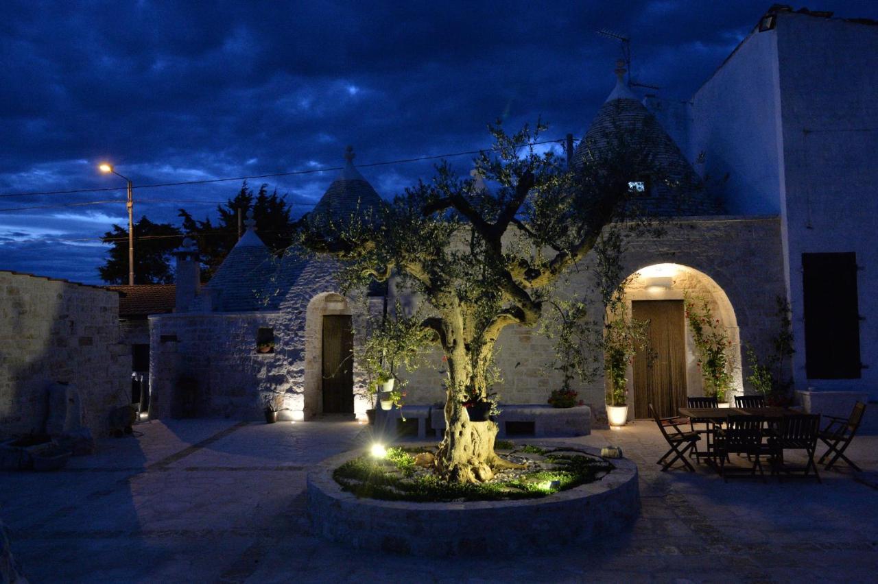 Truly Trulli Villa Alberobello Exterior photo