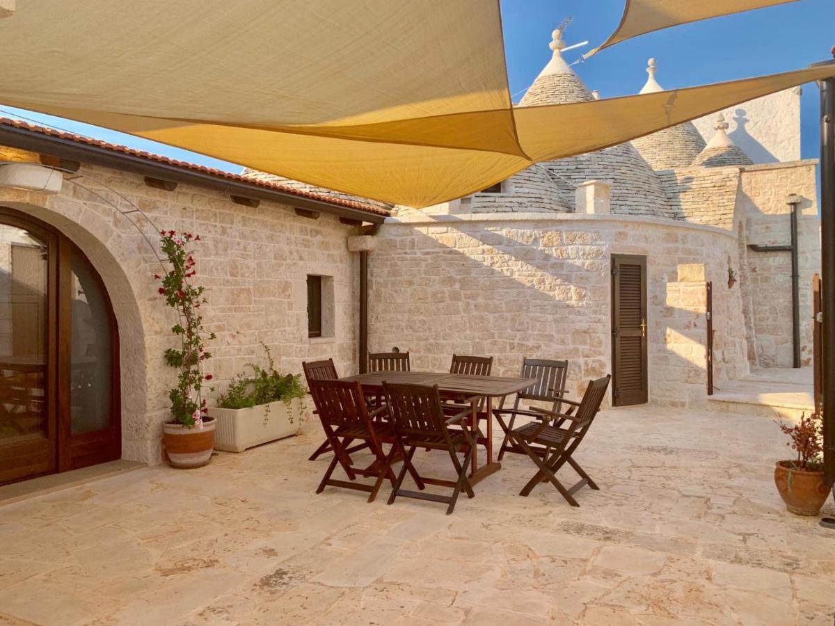 Truly Trulli Villa Alberobello Exterior photo