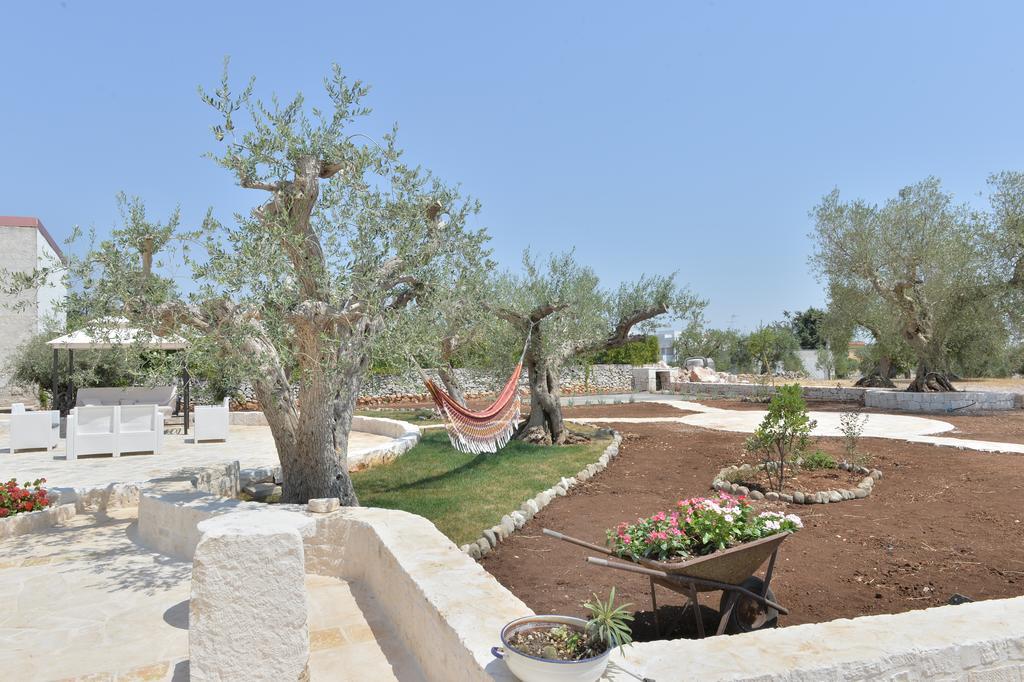 Truly Trulli Villa Alberobello Exterior photo